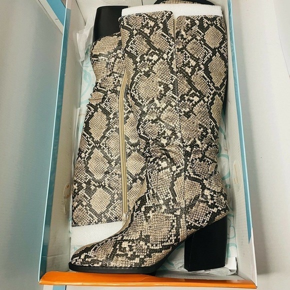 Baretraps LILLY Women's Boots Natural Snake Sz 7 M - Picture 8 of 8